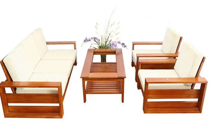 Tính thẩm mỹ bàn ghế gỗ giá 3 triệu khá đơn điệu