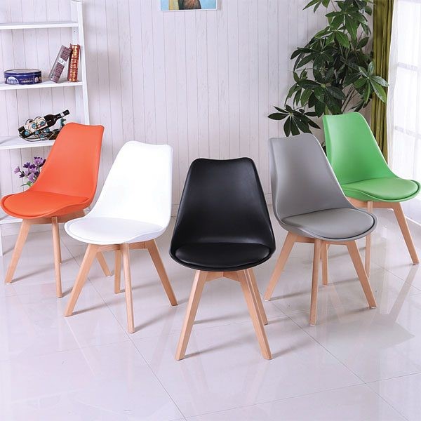 Ghế Eames nhựa làm ghế bàn trang điểm