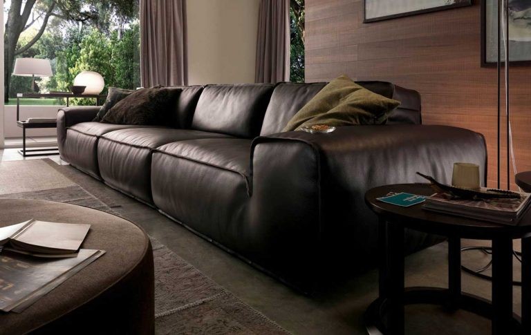 Sofa đen từ chất liệu da đẳng cấp