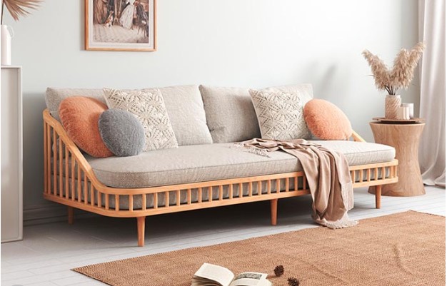 Kinh nghiệm chọn Sofa gỗ nhỏ gọn phù hợp với phòng khách nhà bạn