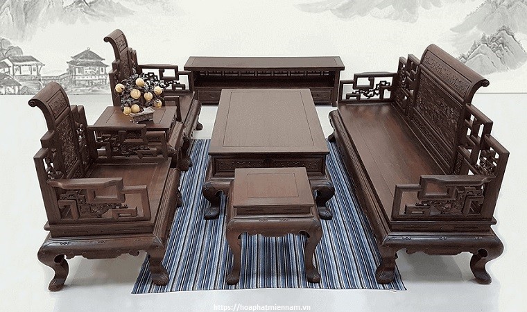 Bộ bàn ghế kiểu cổ điển Trung Quốc phù hợp với căn phòng khách không quá rộng